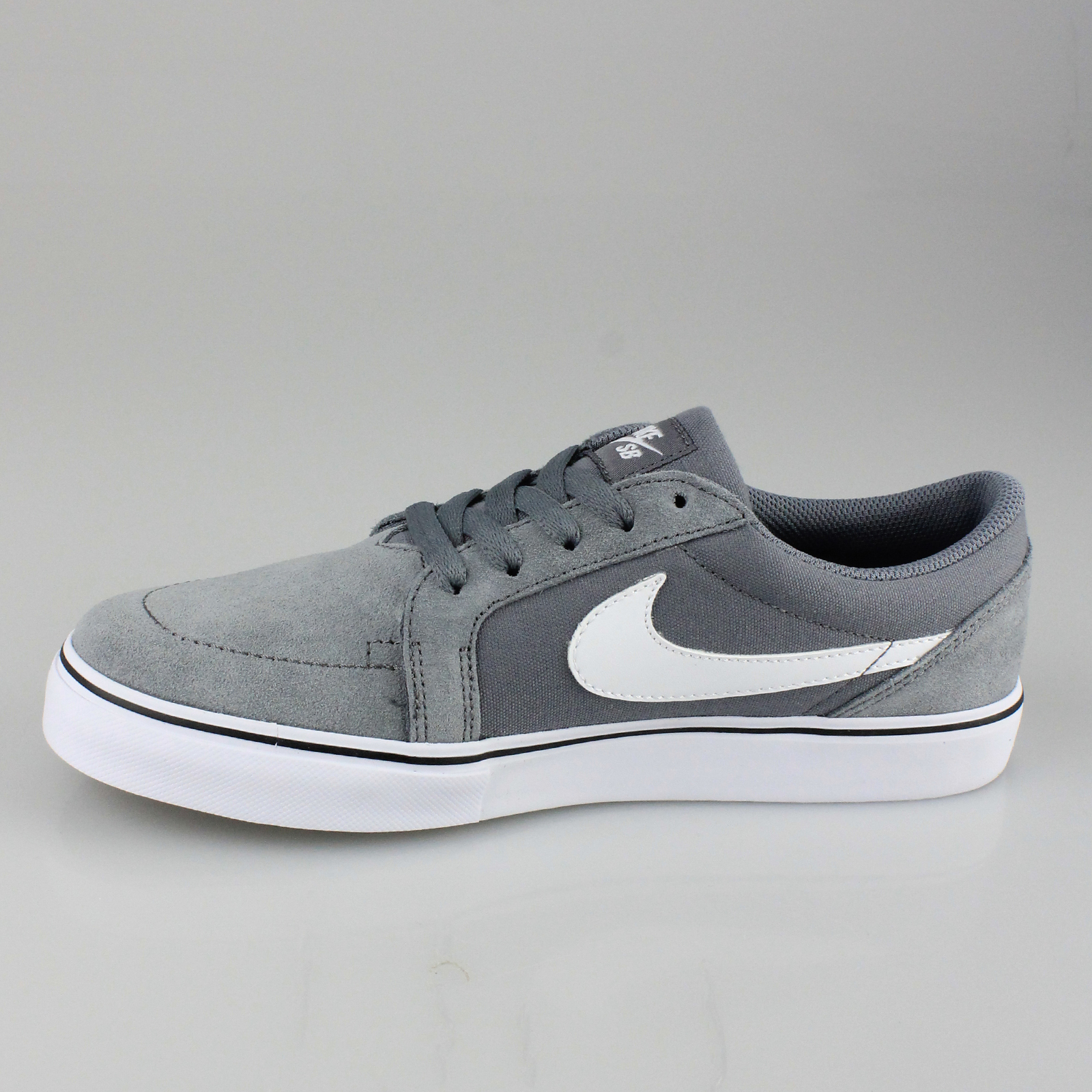 nike sb satire 2 black